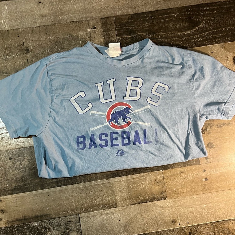 CUBS Baseball faded t shirt